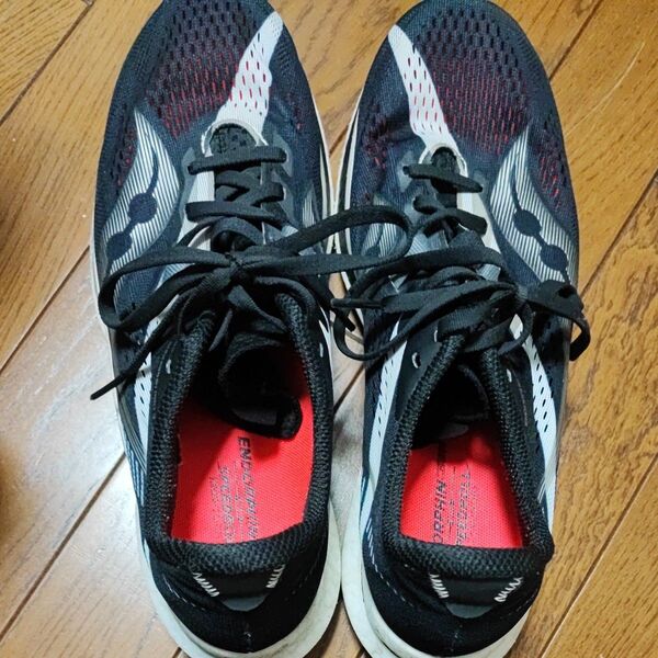 【値下げ交渉歓迎】saucony ENDORPHIN pro2 ランニングシューズ