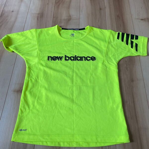 new balance Tシャツ 蛍光イエロー 150
