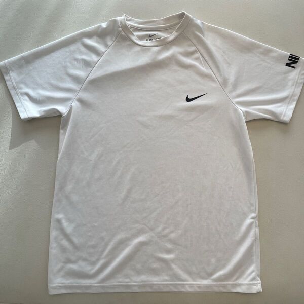 NIKE ナイキ 半袖Tシャツ 半袖シャツ