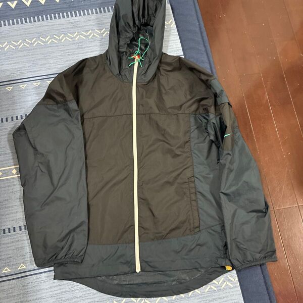 NIKE Mサイズ シャカシャカパーカー