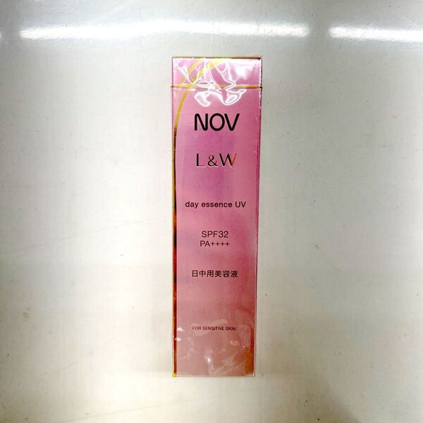 NOV ノブ L&W デイエッセンスUV 日中用美容液