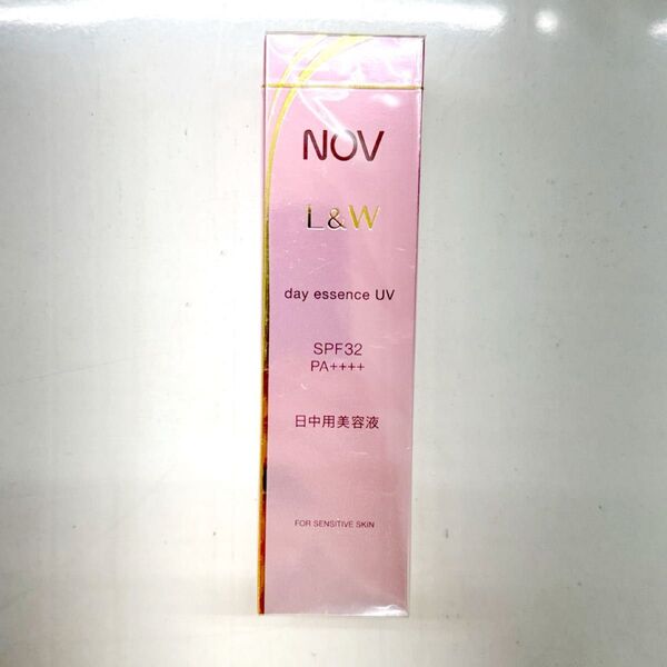 NOV ノブ デイエッセンスUV 日中用美容液