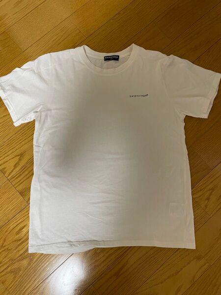 バレンシアガ ワンポイント ロゴTシャツ