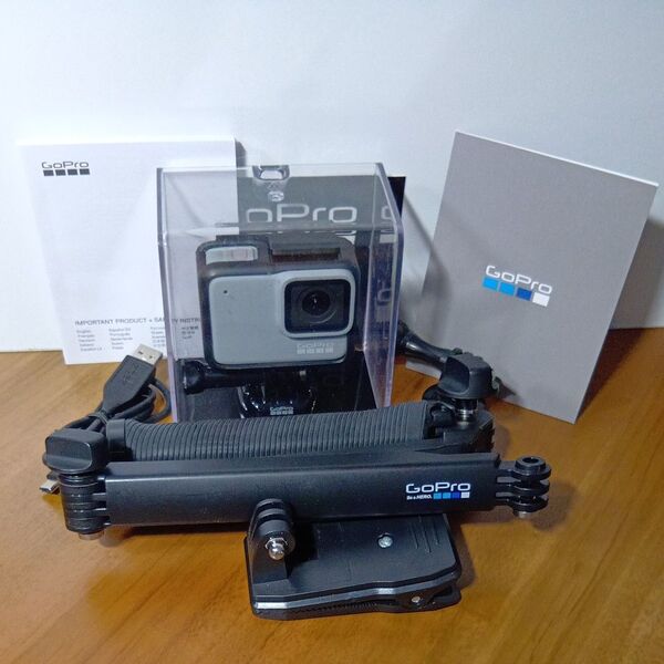 GoPro HERO7white アクションカメラ 本体 付属品多数