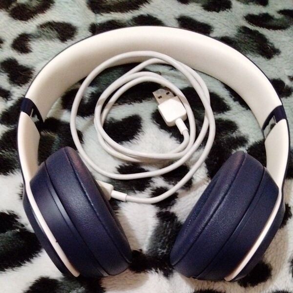 ビーツ Beats Solo3 Wireless ワイヤレス ヘッドホン ネイビー×白