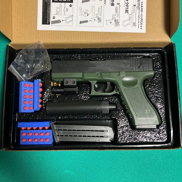 グロック18 カスタム品 排莢式エアガン エアコッキング 付属品多数 UDL GLOCK