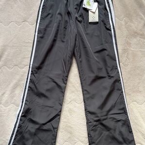 新品タグ付き X-TEAM SPORTS ナイロンズボン 160cm グレー