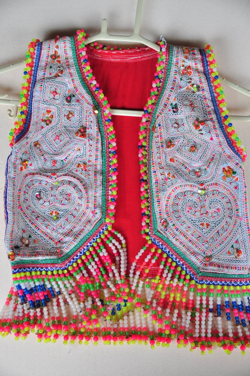 ◆Hmong embroidered kids clothes◆Handmade◆For interior◆One of a kind②, Housing, interior, furniture, interior, others