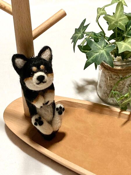 羊毛フェルト犬 黒柴のキーホルダー ハンドメイド