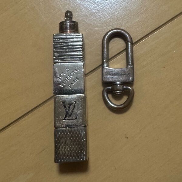 ルイヴィトン Louis Vuitton キューブ ダミエ キーホルダー キーリング クリップ