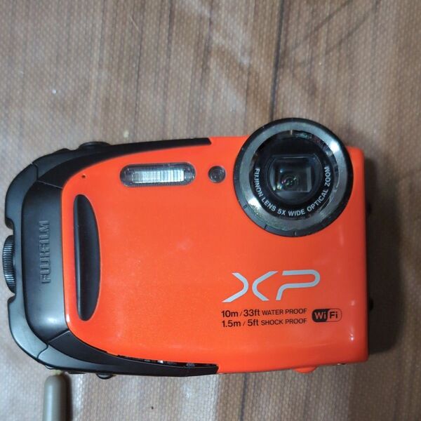 FUJIFILM XP70シリーズ デジタルカメラ オレンジ 防水 耐衝撃 Wi-Fi