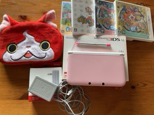 ニンテンドー3DS LL ピンク×ホワイト used 本体・箱&アダプター付き オマケ多数