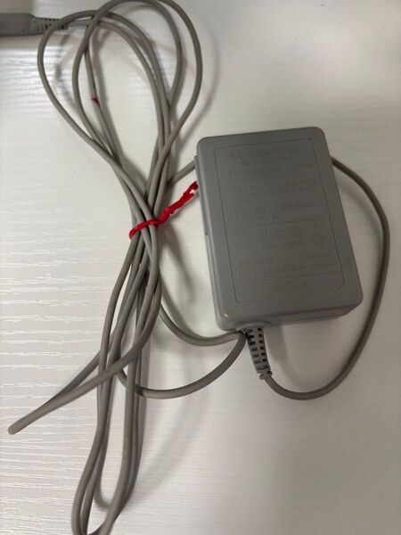 ニンテンドー3DS 充電器