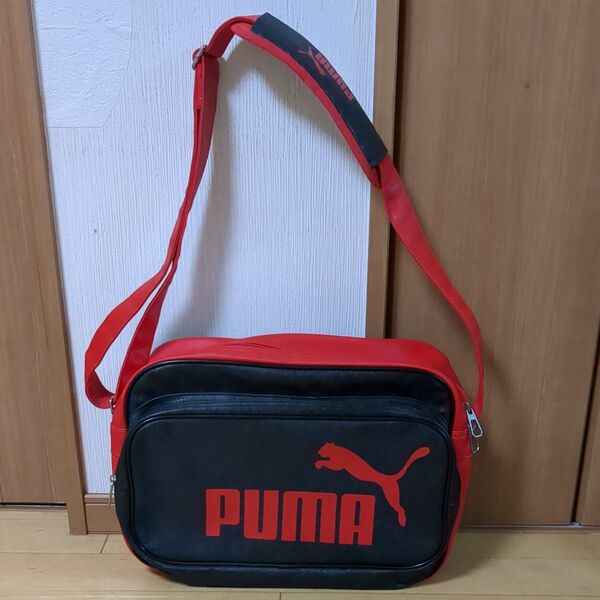 PUMAエナメルバック