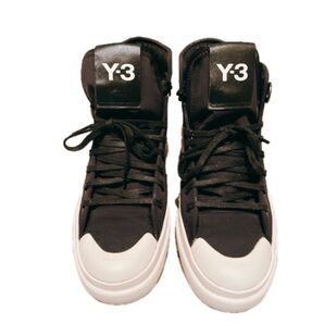 Y-3 ワイスリー スニーカー AJATU COURT HIGH