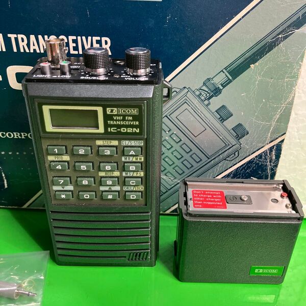 ICOM IC-02N VHF FMトランシーバー