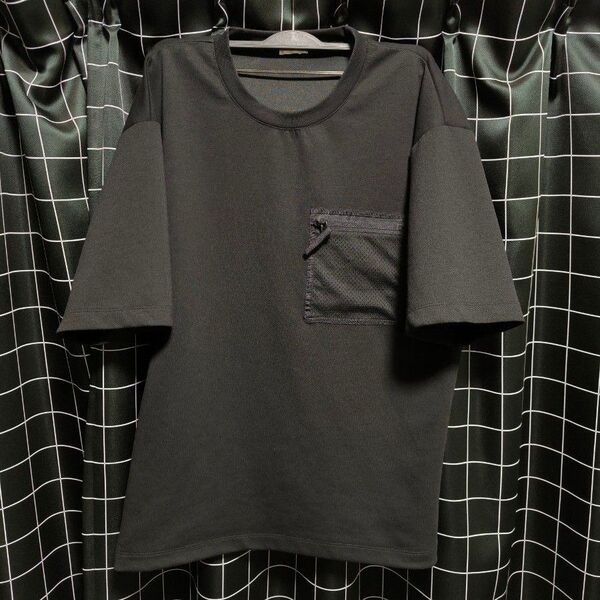 GU 五分袖 チャック付き胸ポケ ブラック色 tシャツ メンズ Mサイズ