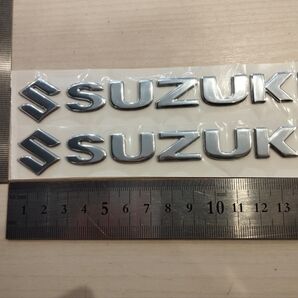 SUZUKIステッカー 2枚セット 立体ステッカー スズキ バイクステッカー カーステッカー レーシング 銀色