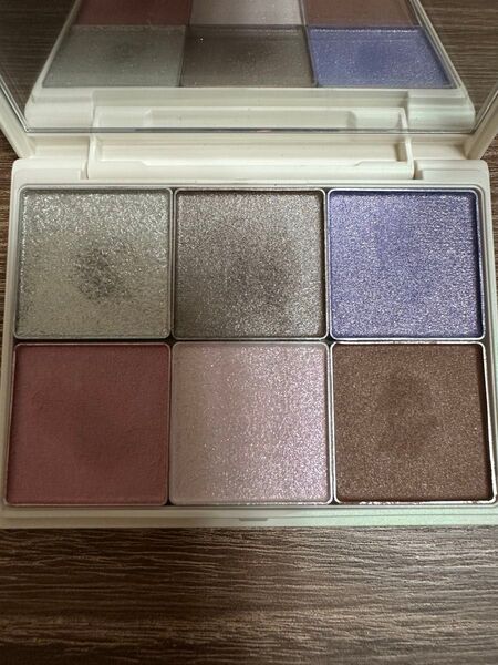 RMK プリズマティックラスター アイシャドウパレット02 プラチナラスター