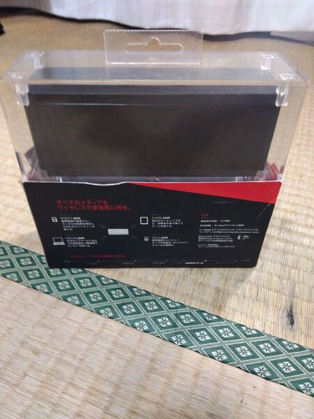 ブルートゥーススピーカー jambox jawbone 動作品 充電可能 箱説明書付属品 納品書 カタログなど 全部あり