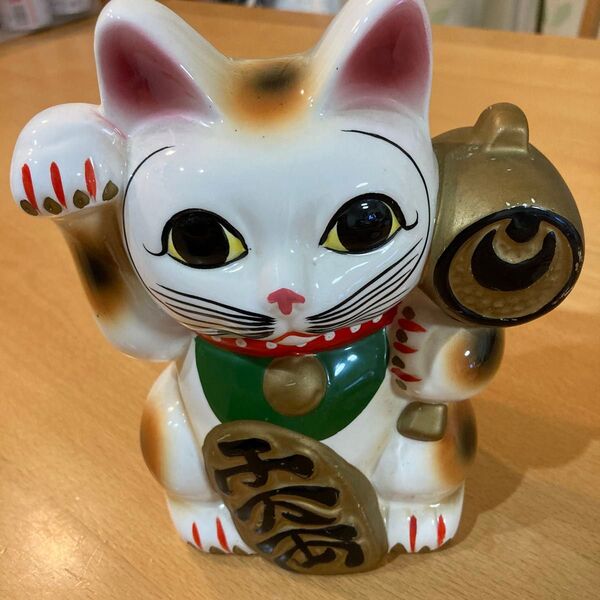 レトロ 陶器製 招き猫の貯金箱