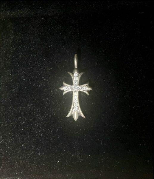 Chrome Hearts タイニーファットクロス パヴェダイヤ 18KGW