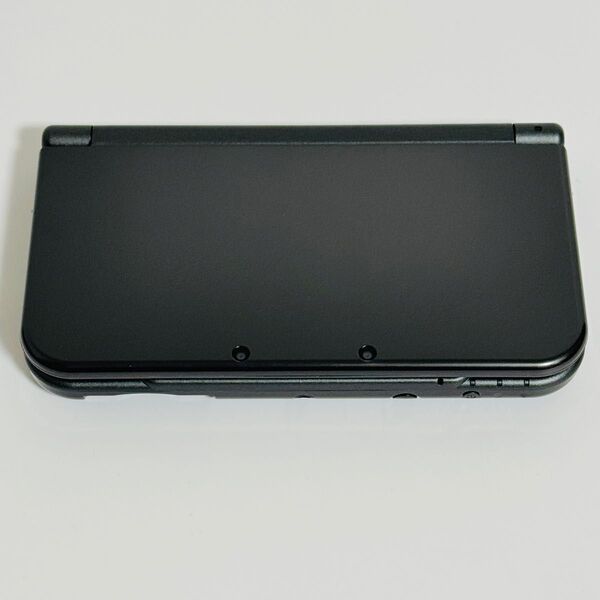 【美品】Newニンテンドー3DS LL 本体 メタリックブラック 充電器付き