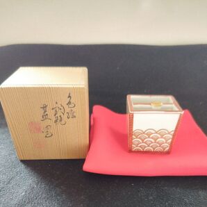 高野昭阿弥 釣瓶蓋置 陶磁器 白磁 金彩 青海波 共箱 蓋置