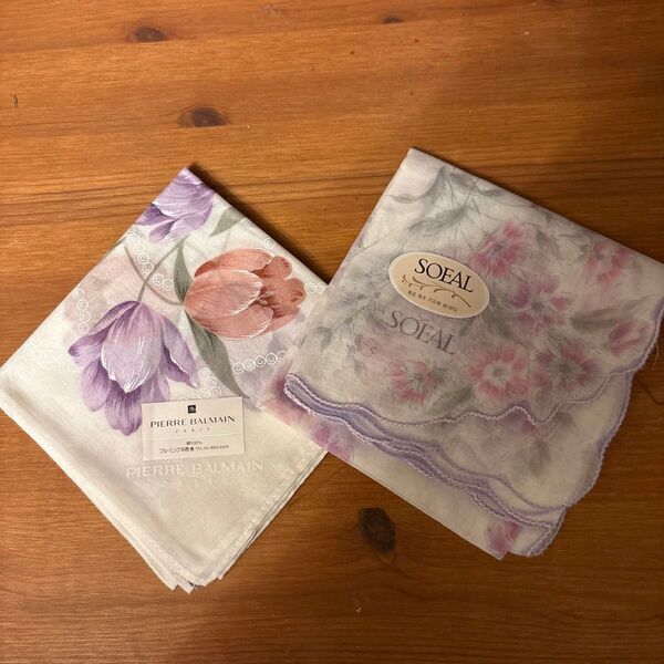 PIERRE BALMAINとSOEAL ハンカチ2枚セット 未使用