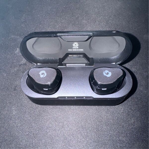 壊れてるGLIDiC Sound Air TW-7000 ケース・イヤピース付き