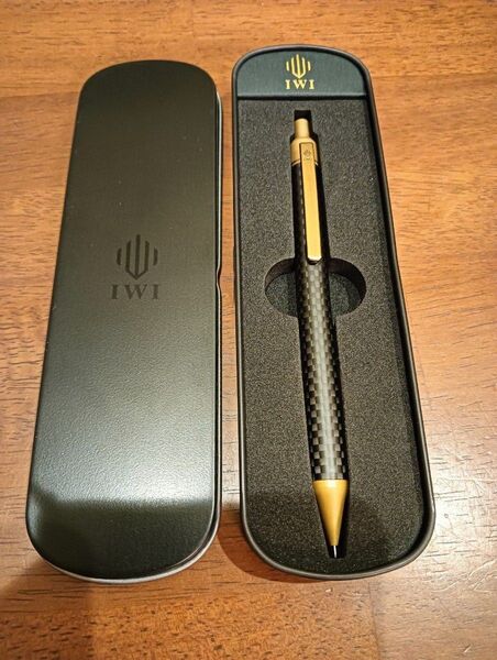 ほぼ未使用★IWI シャープペン 0.5 フュージョン カーボンブラス(ケース付き)