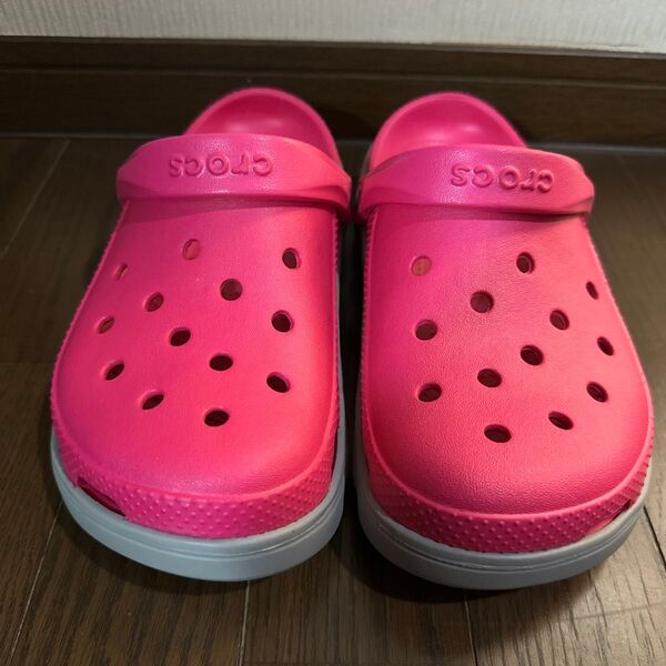 crocs クロックス サンダル ピンク 25CM 新品未使用