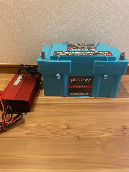 エヴォテック SE121000 リチウムバッテリー 12V100Ah 充電器