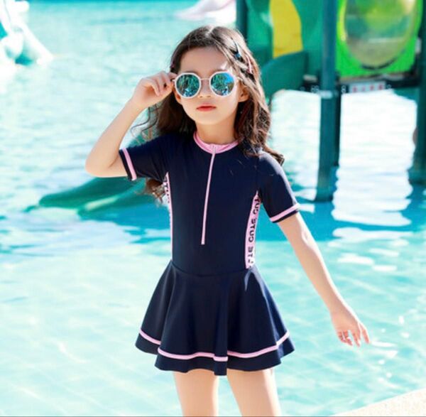 【キッズ水着 130㎝】 ワンピースタイプ 女の子 ネイビー×ピンク 水遊び スイムウェア ファスナー挟み込み防止