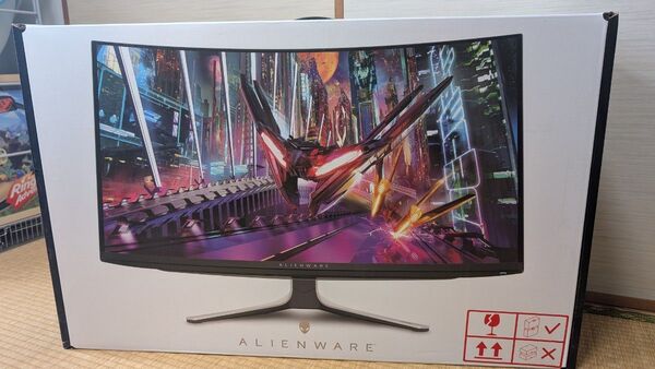 Alienware AW3225QF QD-OLED 32インチ 4K 240Hz ゲーミングモニター