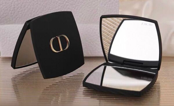 Dior ノベルティ コンパクトミラー ブラック