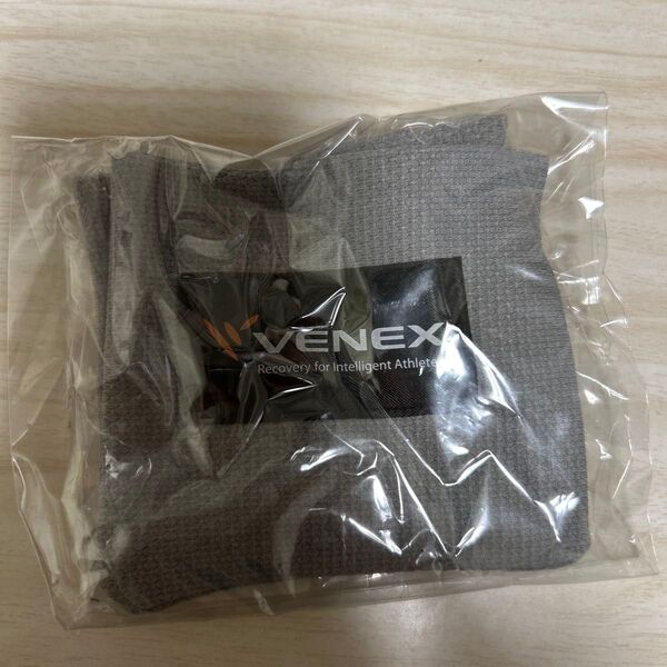 venexリストバンド グレーのみです。