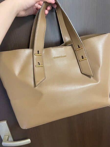 CHARLES & KEITH バッグ