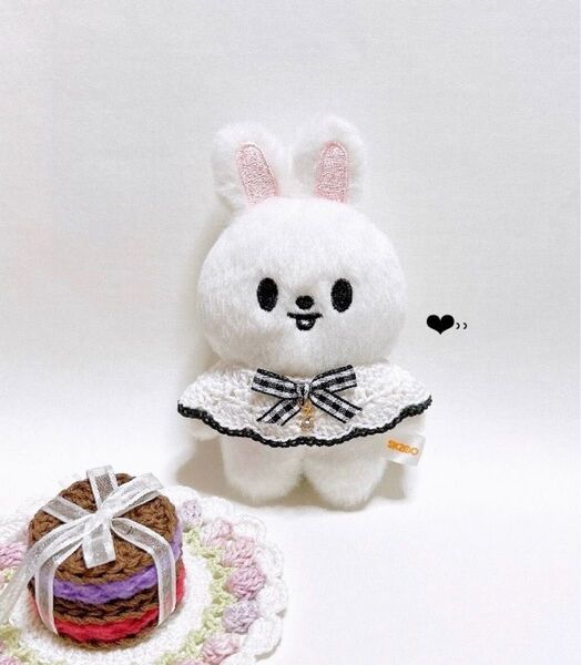 skzoo スキズ 10cm ぬいぐるみ服 ぬい服 つけ襟 リボン 黒 ストレイキッズ