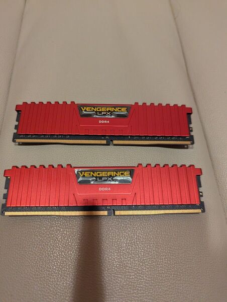corsair ddr4 16GB 2666MHz 動作品