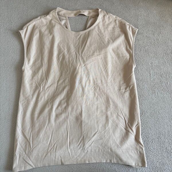 【新品未使用】バックオープンノースリーブトップス ベージュ ZARA