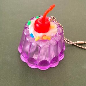 シャカシャカ昭和レトロゼリーマスコット キーホルダー 紫 フィギュアチャーム ビーズ入り 食品ガチャ 懐かしいお菓子 Jドリーム