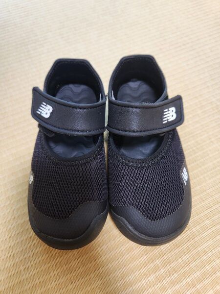ニューバランス new balance 水陸両用サンダル 16㎝ キッズ 黒 ジュニア