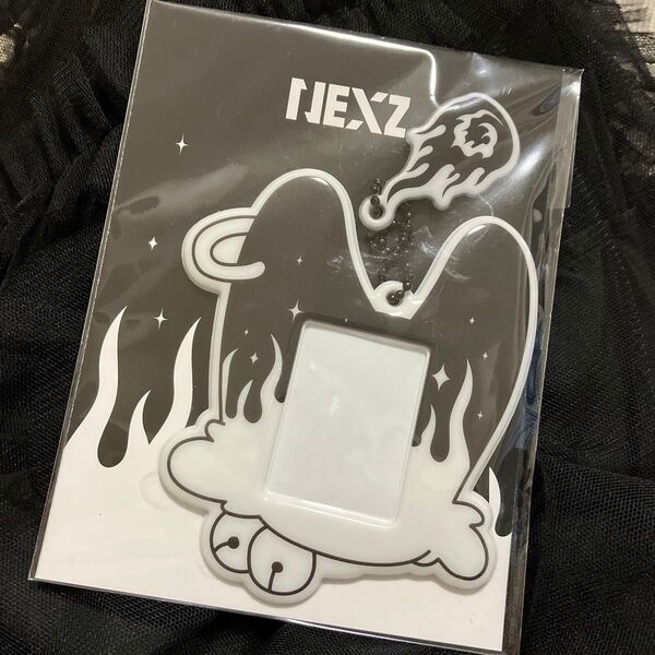 NEXZ ネクスジ O-RLY? ポップアップ FOXZY キーホルダー