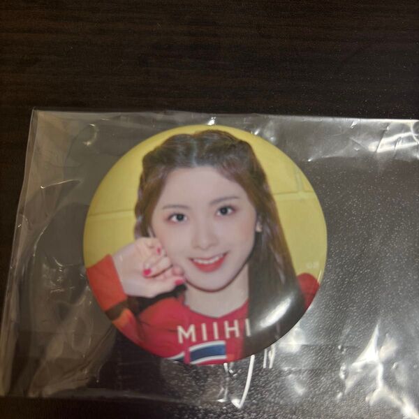 NIZIU みいひ take a picture 缶バッチ