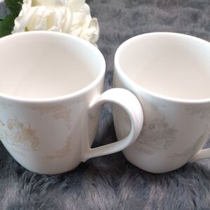 AmbassadorHotel ディズニー マグカップ 2個セット オフホワイト 陶器