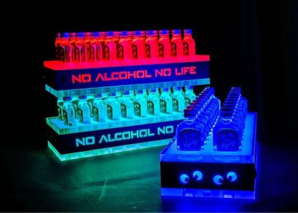 新品未使用 クラクラカートン クライナーカートン ディスプレイ スタンド LED