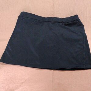 ブラックスカート