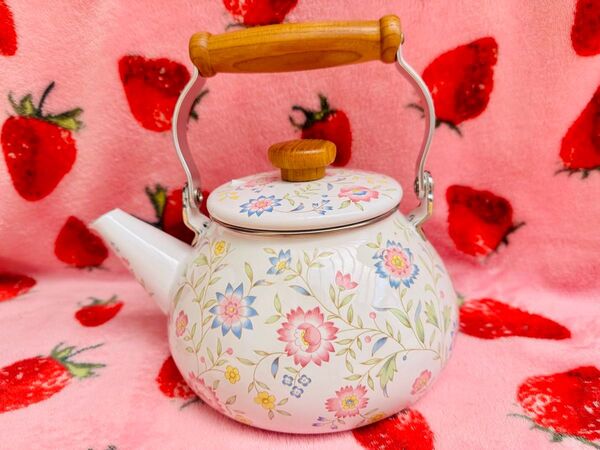 花柄やかん 木製ハンドル付き やかん レトロ 花柄 2.3L ほうろう エジリー 昭和レトロ