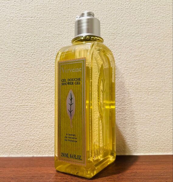 ロクシタン LOCCITANE ヴァーベナシャワージェル 250ml
